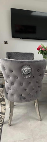 Round Vienna Marble Table With 4 lewis Lion Knocker Chairs