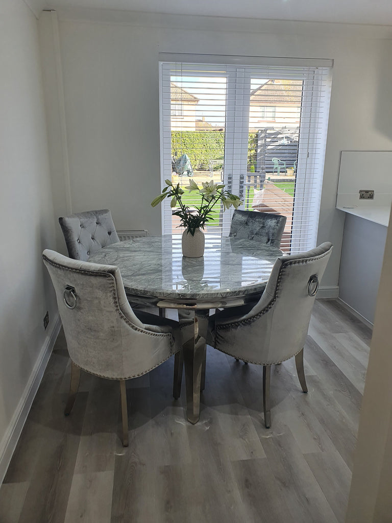 Vienna Round Marble Dining Table With 4 Cheshire Knockerback Chairs