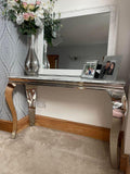 Vienna Console Silver Base