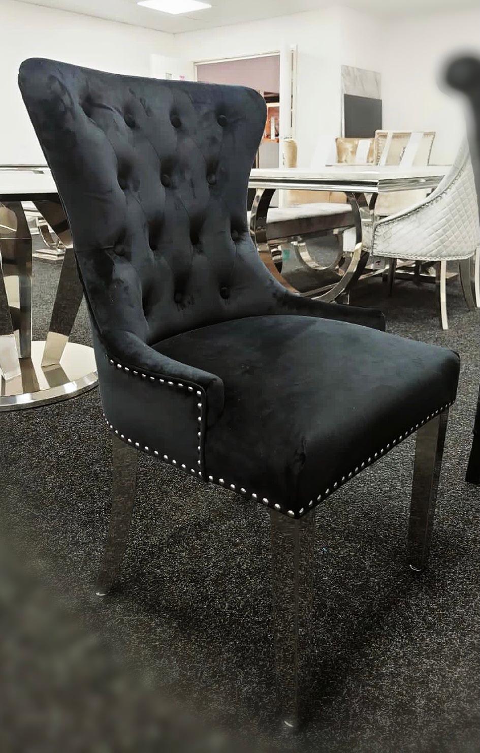 Chelsea Lion Knocker Chair