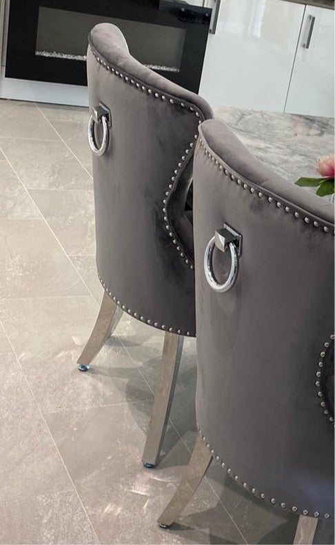 Arianna Marble Dining Table With Chelsea Knocker Velvet Chairs